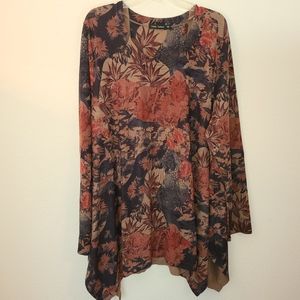 Women plus size top/tunic, New without tag